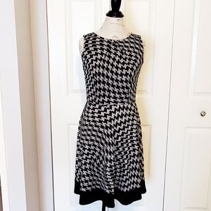 AB Studio Black & White Knee Length Flattered Dress Women Size M